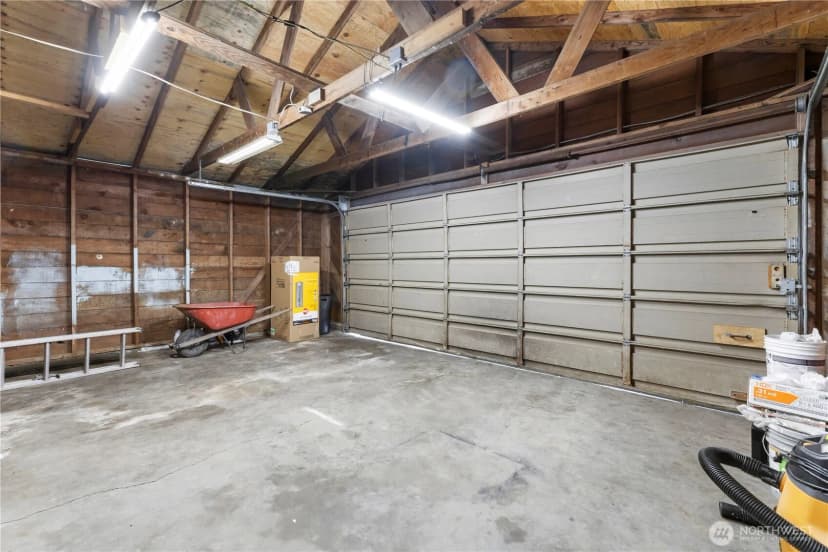 Property photo for 10114 Canyon Road E, Puyallup photo 23