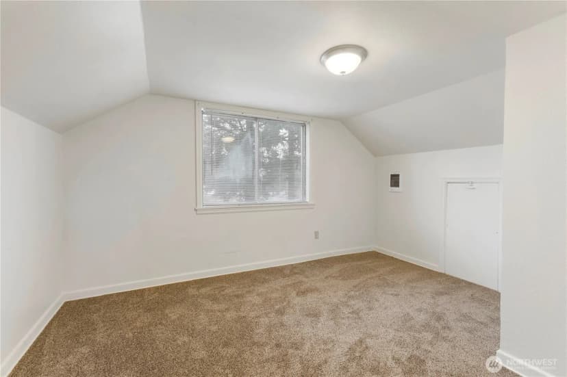 Property photo for 10114 Canyon Road E, Puyallup photo 21