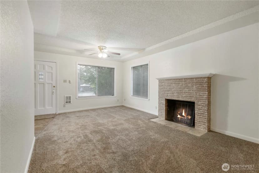 Property photo for 10114 Canyon Road E, Puyallup photo 5