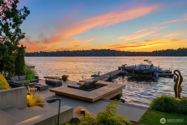Property photo for 7374 Se 71st Street, Mercer Island photo 2