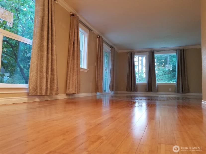 Property photo for 14025 61st Place W, Edmonds photo 4