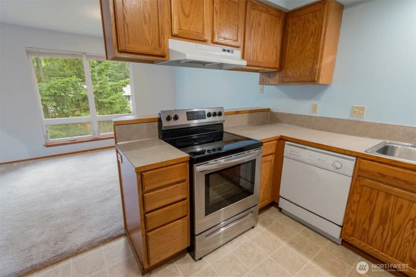 Property photo for 14025 61st Place W, Edmonds photo 9