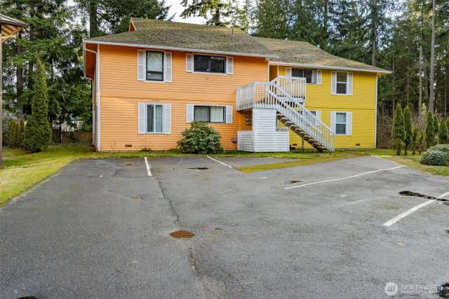 Property photo for 14025 61st Place W, Edmonds photo 3
