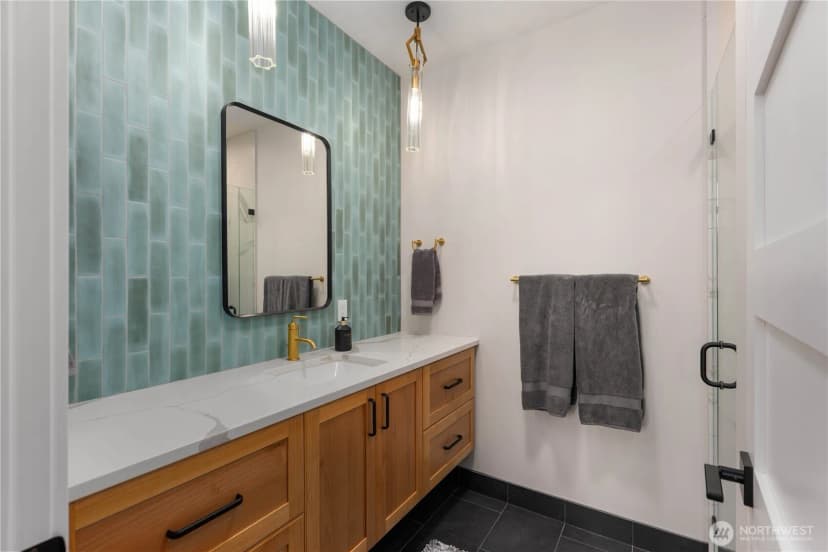 Property photo for 166 Montrose Place, Friday Harbor photo 36