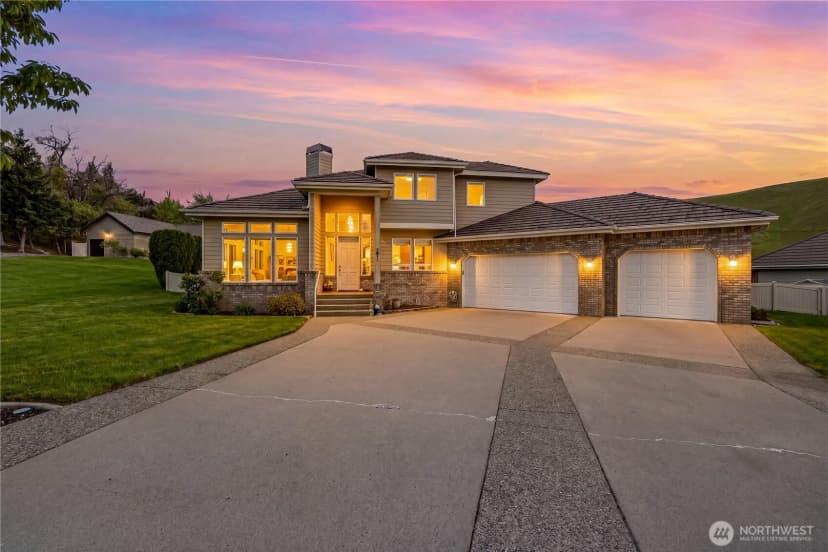 Property photo for 2011 Maiden Lane, Wenatchee