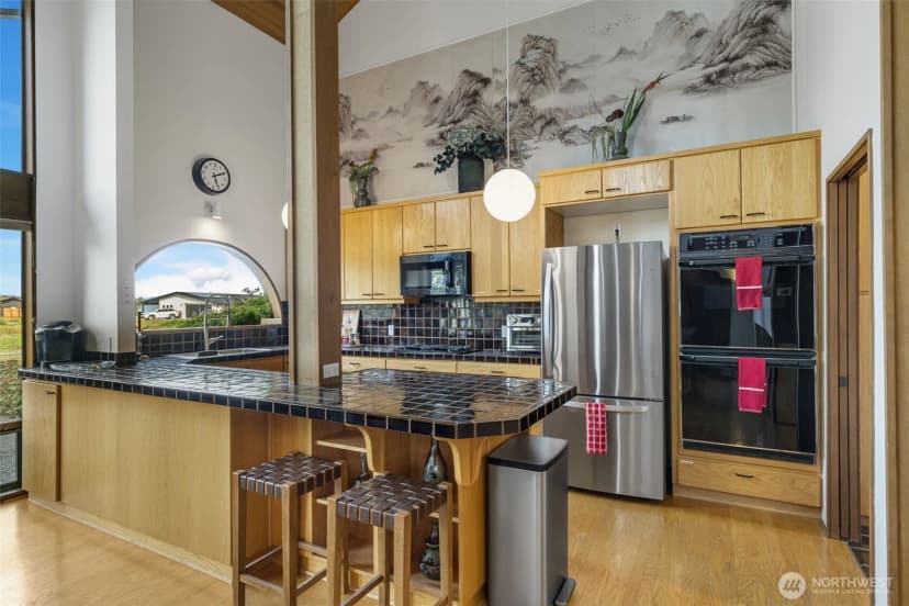 Property photo for 2180 Cove Drive, Oak Harbor photo 15