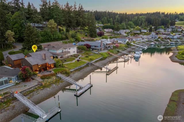 Property photo for 2180 Cove Drive, Oak Harbor photo 3