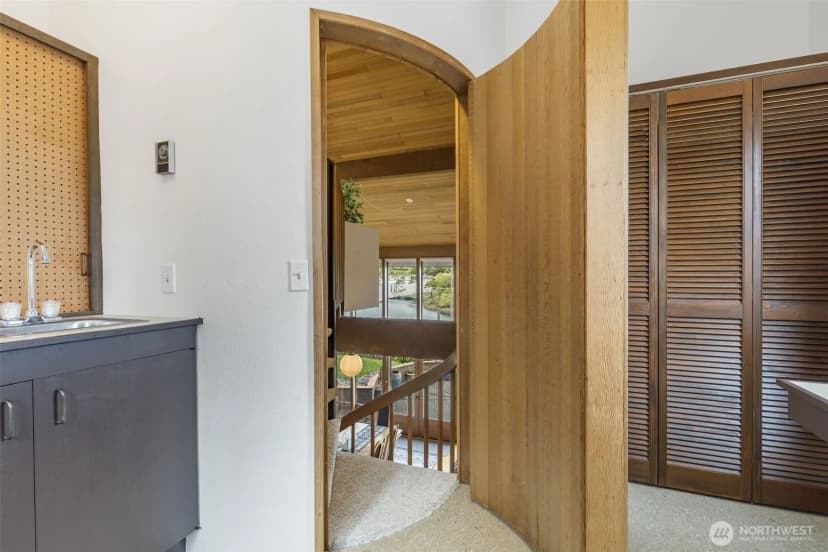 Property photo for 2180 Cove Drive, Oak Harbor photo 32