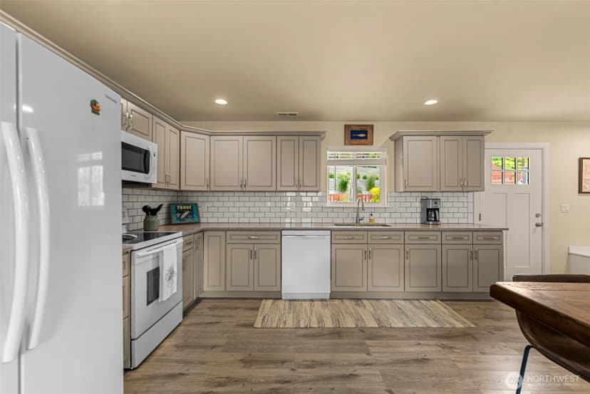 Property photo for 617 E Wapato Avenue, Chelan photo 6