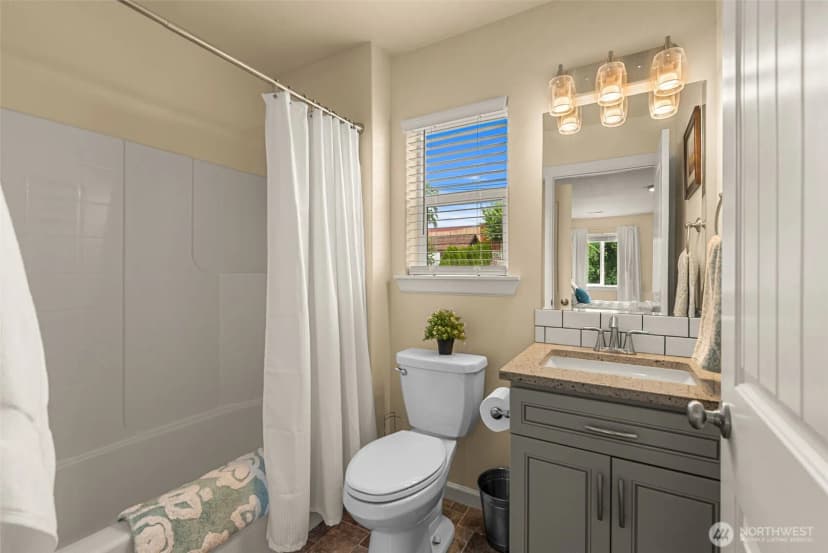 Property photo for 617 E Wapato Avenue, Chelan photo 15