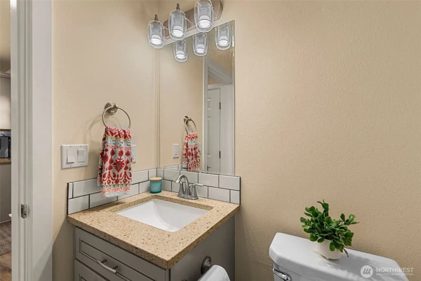 Property photo for 617 E Wapato Avenue, Chelan photo 12