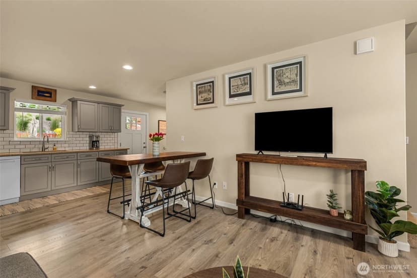Property photo for 617 E Wapato Avenue, Chelan photo 10