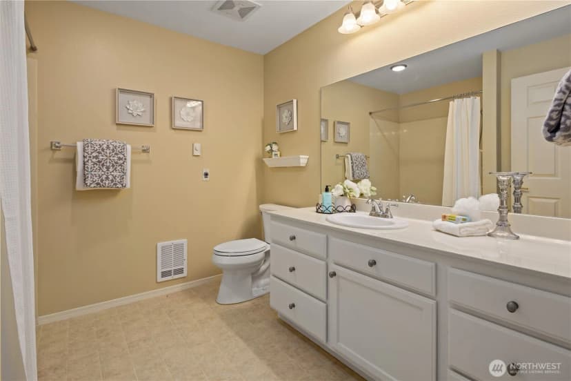 Property photo for 4133 224th Place Se #302, Issaquah photo 27