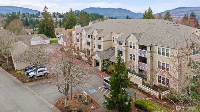 Property photo for 4133 224th Place Se #302, Issaquah photo 29