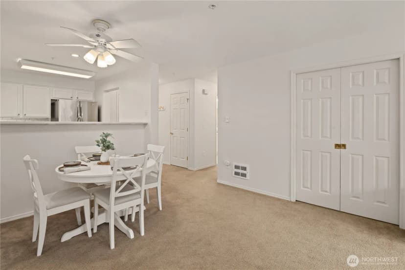 Property photo for 4133 224th Place Se #302, Issaquah photo 10