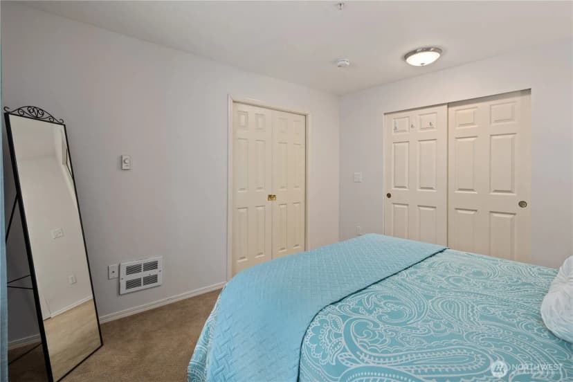 Property photo for 4133 224th Place Se #302, Issaquah photo 26