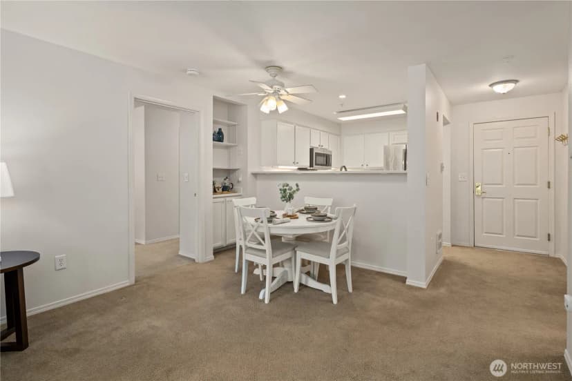 Property photo for 4133 224th Place Se #302, Issaquah photo 9