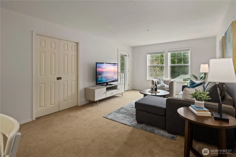 Property photo for 4133 224th Place Se #302, Issaquah photo 5