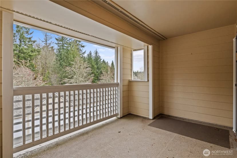 Property photo for 4133 224th Place Se #302, Issaquah photo 18