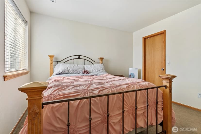 Property photo for 1162 Aaron Drive, Lynden photo 15