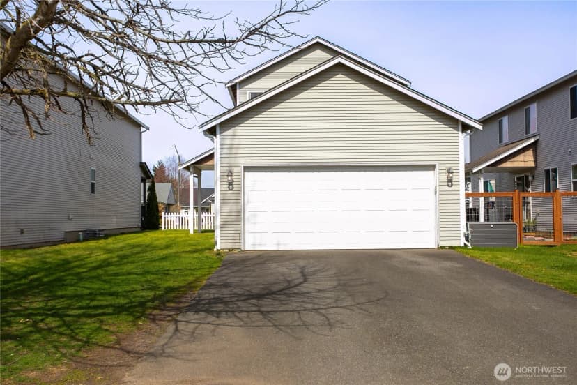 Property photo for 1162 Aaron Drive, Lynden photo 25