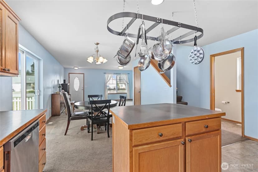Property photo for 1162 Aaron Drive, Lynden photo 11