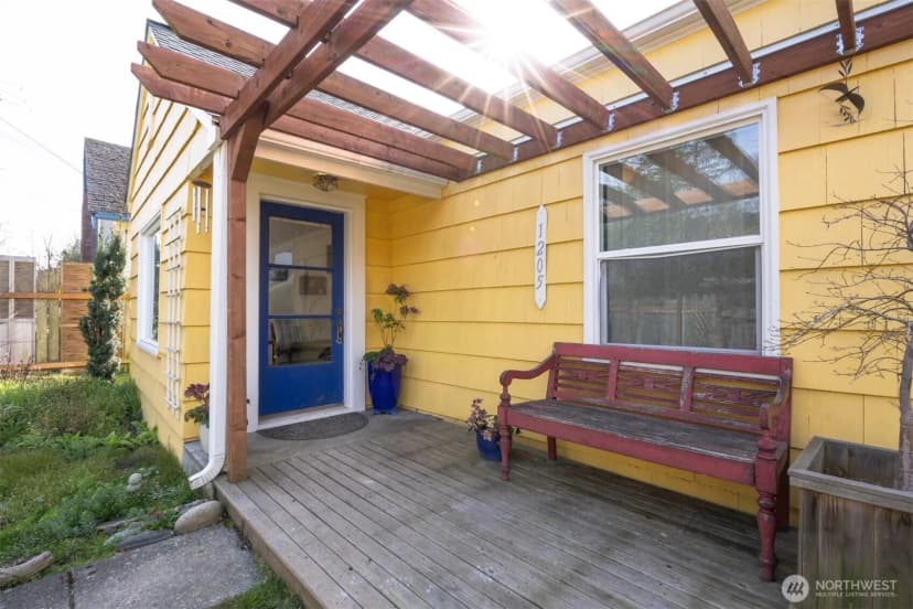 Property photo for 1205 Humboldt Street, Bellingham photo 3