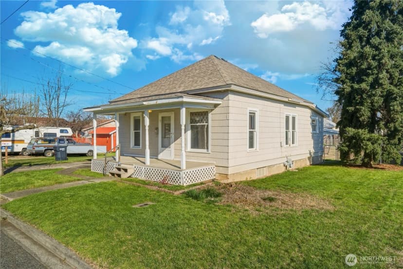 Property photo for 116 Sw 9th Street, College Place photo 3