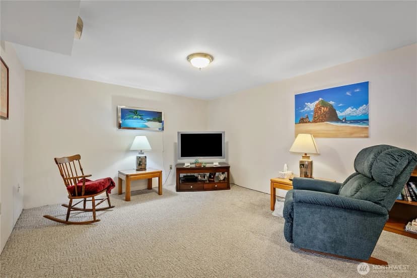 Property photo for 405 N 61st Avenue, Yakima photo 15