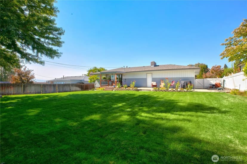 Property photo for 405 N 61st Avenue, Yakima photo 21