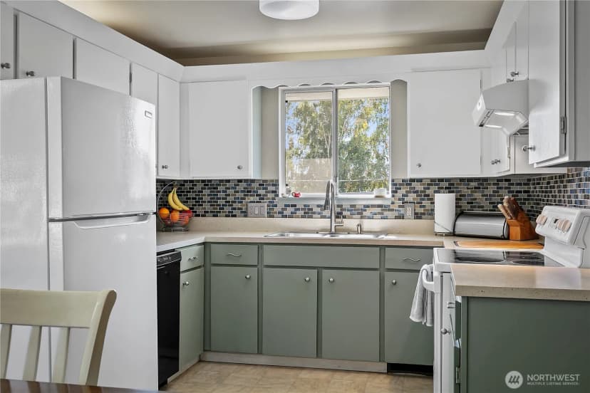Property photo for 405 N 61st Avenue, Yakima photo 6