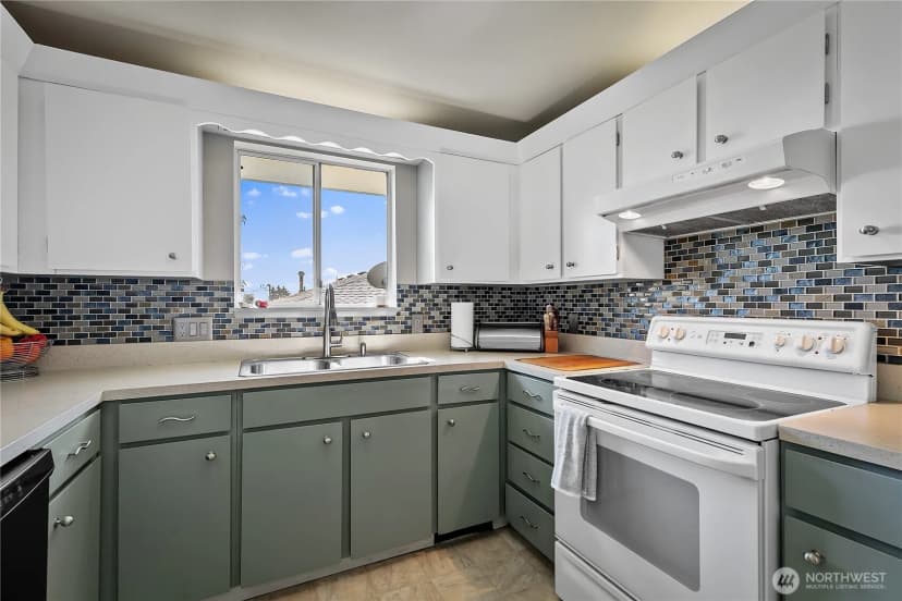 Property photo for 405 N 61st Avenue, Yakima photo 7