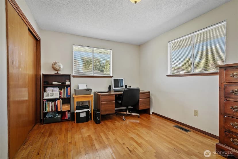 Property photo for 405 N 61st Avenue, Yakima photo 12