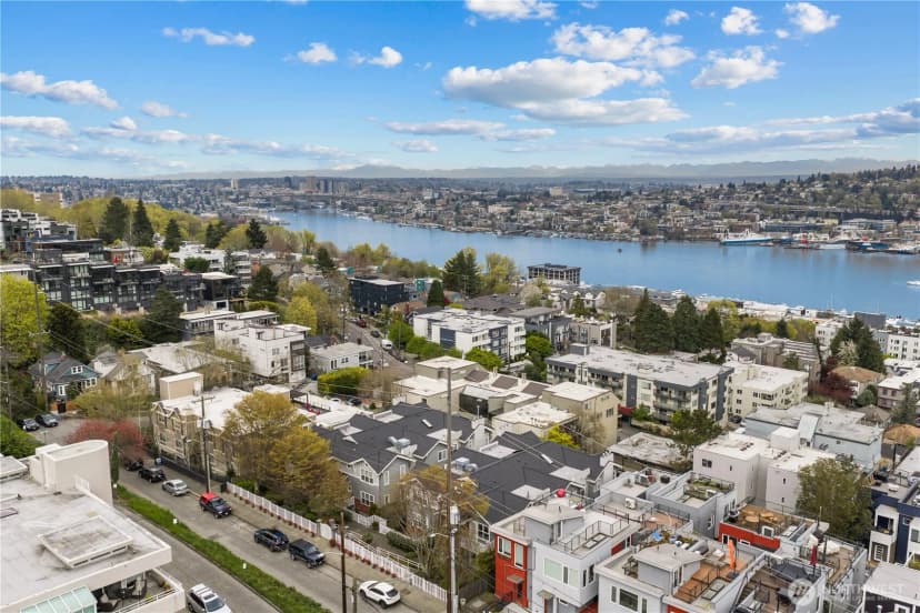 Property photo for 1240 5th Avenue N #201, Seattle photo 26