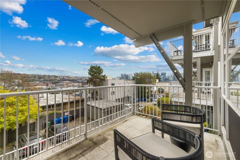 Property photo for 1240 5th Avenue N #201, Seattle photo 7