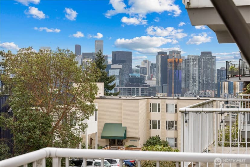 Property photo for 1240 5th Avenue N #201, Seattle photo 8
