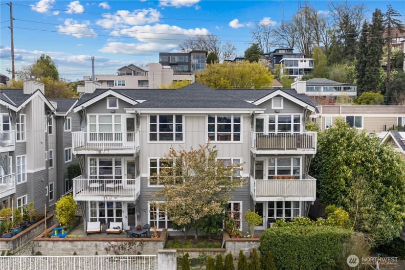 Property photo for 1240 5th Avenue N #201, Seattle photo 23
