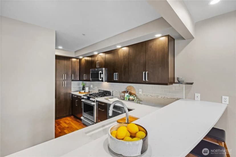 Property photo for 1240 5th Avenue N #201, Seattle photo 9