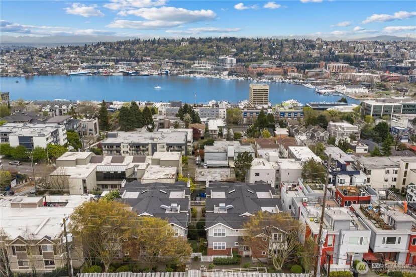 Property photo for 1240 5th Avenue N #201, Seattle photo 25