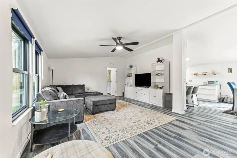 Property photo for 19536 Abbey Lane Se, Bucoda photo 16