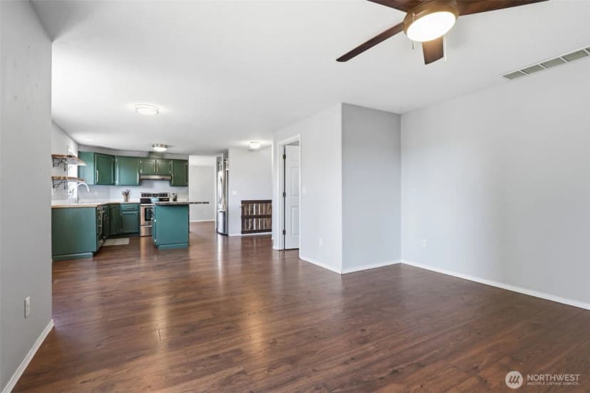 Property photo for 728 E Heritage Loop, La Center photo 14