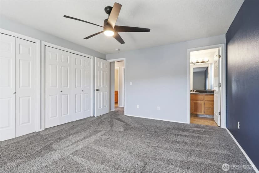 Property photo for 728 E Heritage Loop, La Center photo 18