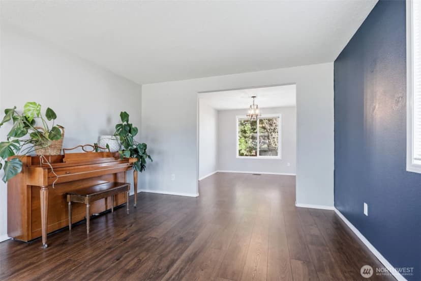 Property photo for 728 E Heritage Loop, La Center photo 6
