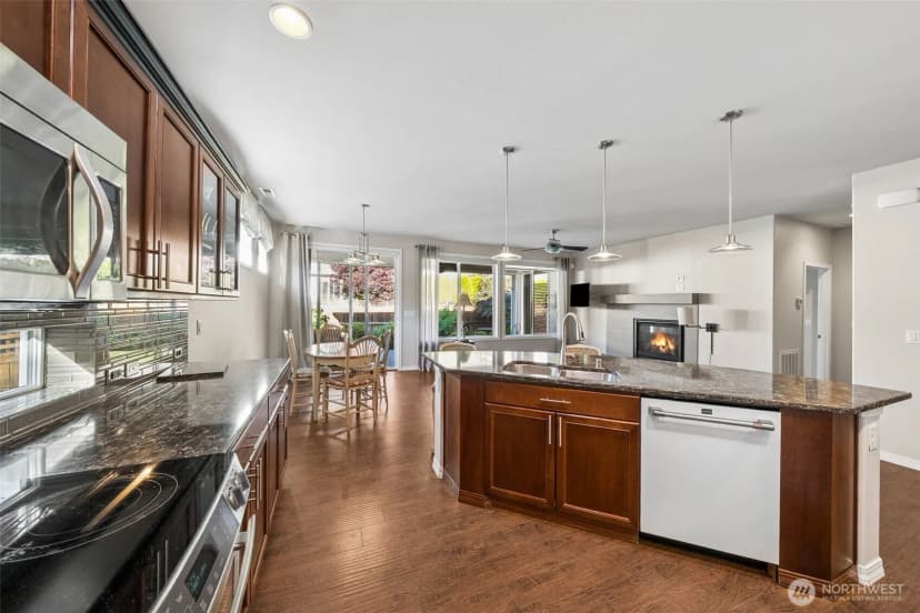 Property photo for 14509 Knoll Park Drive E, Bonney Lake photo 9
