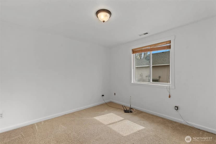 Property photo for 715 Ne Hilltop Avenue, Quincy photo 21