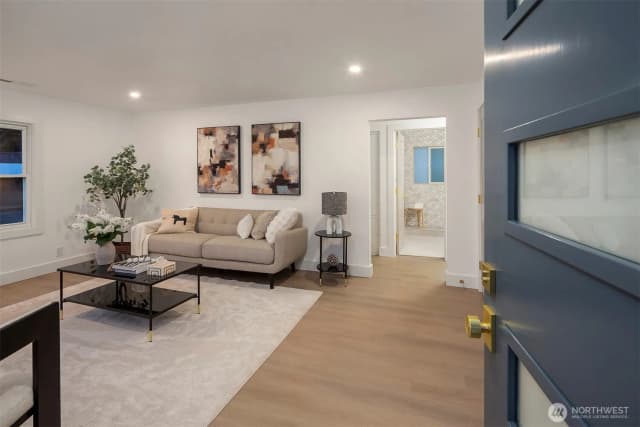 Property photo for 1016 Nw 85th Street, Seattle photo 3