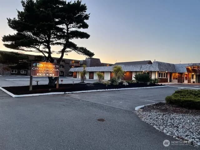 Property photo for 304 14th Street Nw #315, Long Beach photo 17
