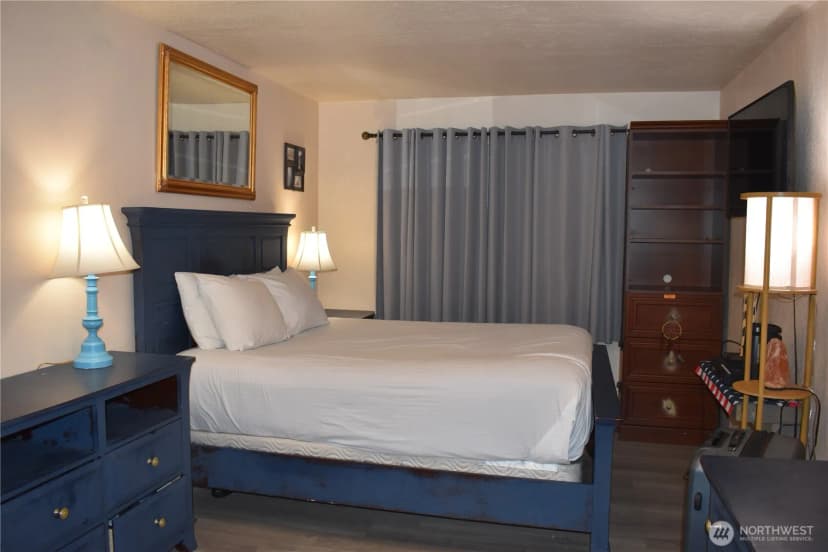 Property photo for 304 14th Street Nw #315, Long Beach photo 5