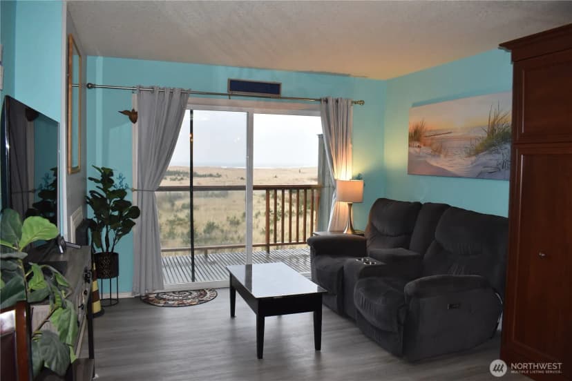 Property photo for 304 14th Street Nw #315, Long Beach photo 2