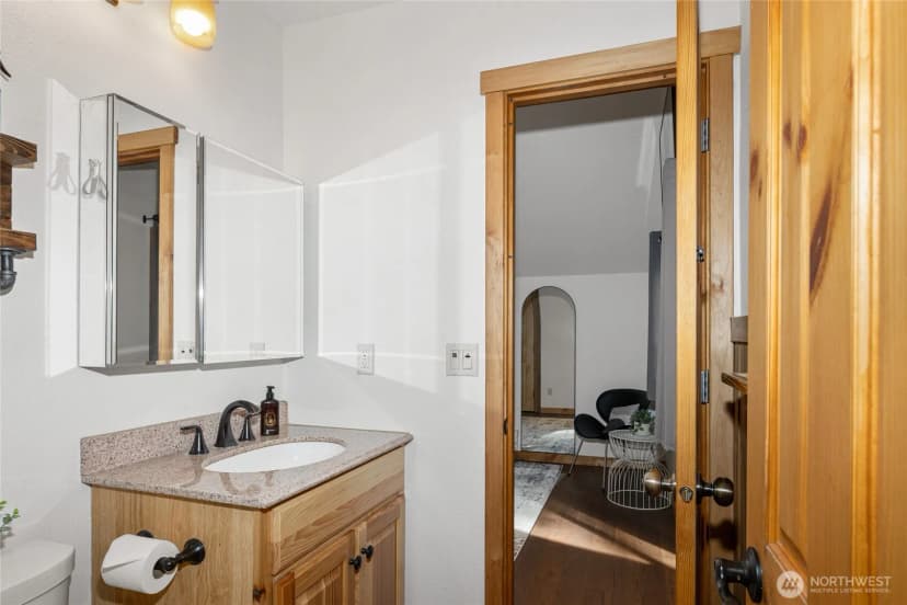 Property photo for 81 Spruce Lane, Ronald photo 22